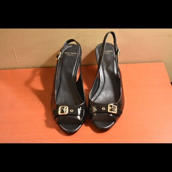 Cole Haan peep toe black patent heel NWOT - Picture 1 of 2